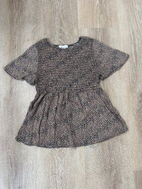 Romantic Leopard Print Smocked Top  🐆🤎